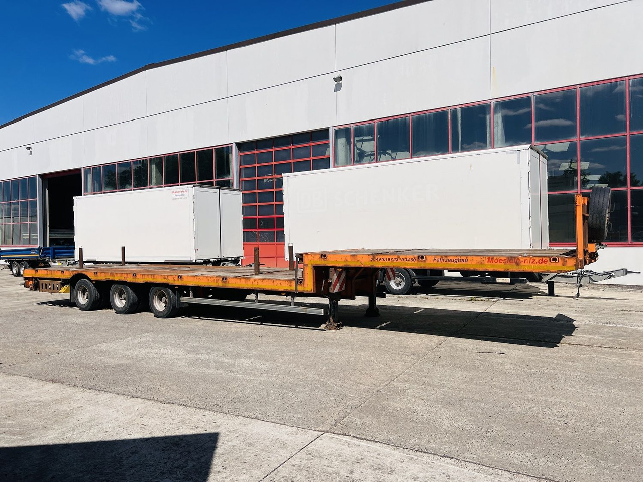 Möslein STO 3 Schwebheim  3 Achs Satteltieflader Plato 45 t GGfür Fertigteile, Baumaschinen oder Container - Semirremolque góndola rebajadas: foto 4 Möslein STO 3 Schwebheim  3 Achs Satteltieflader Plato 45 t GGfür Fertigteile, Baumaschinen oder Container - Semirremolque góndola rebajadas: foto 4