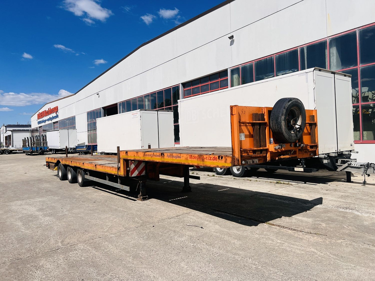 Möslein STO 3 Schwebheim 3 Achs Satteltieflader Plato 45 t GGfür Fertigteile, Baumaschinen oder Container - Semirremolque góndola rebajadas: foto 3 Möslein STO 3 Schwebheim 3 Achs Satteltieflader Plato 45 t GGfür Fertigteile, Baumaschinen oder Container - Semirremolque góndola rebajadas: foto 3