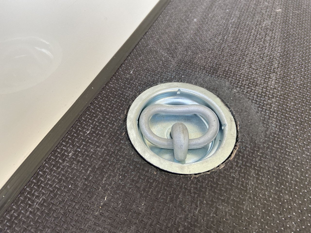 Möslein TKO 105 D 6m weiß Tandem- Koffer, Durchladbar, -- Neufahrzeug -- - Remolque caja cerrada: foto 5 Möslein TKO 105 D 6m weiß Tandem- Koffer, Durchladbar, -- Neufahrzeug -- - Remolque caja cerrada: foto 5