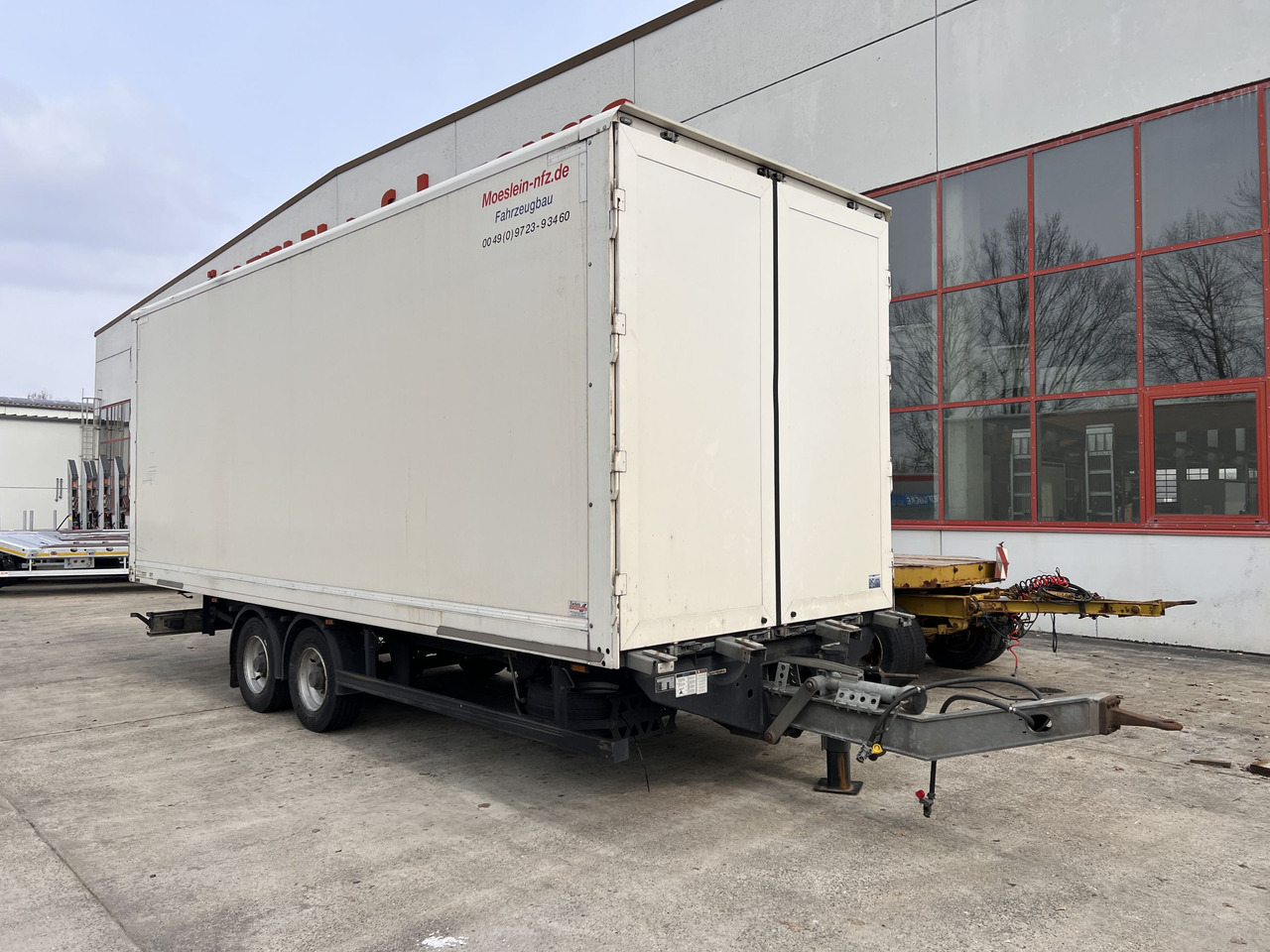 Möslein TKO 105 D Schwebheim  Tandemkoffer Durchladbar - Remolque caja cerrada: foto 2 Möslein TKO 105 D Schwebheim  Tandemkoffer Durchladbar - Remolque caja cerrada: foto 2