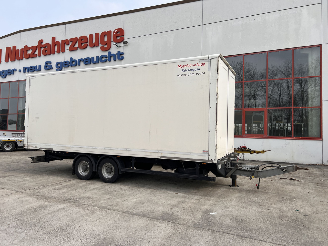 Möslein TKO 105 D Schwebheim  Tandemkoffer Durchladbar - Remolque caja cerrada: foto 1 Möslein TKO 105 D Schwebheim  Tandemkoffer Durchladbar - Remolque caja cerrada: foto 1