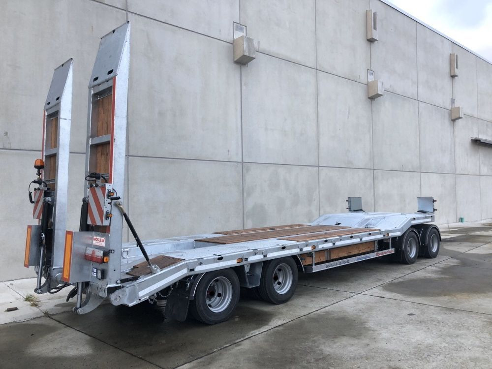 Möslein neuer 4 Achs Tieflader hydraulischen Rampen - Remolque góndola rebajadas: foto 4 Möslein neuer 4 Achs Tieflader hydraulischen Rampen - Remolque góndola rebajadas: foto 4