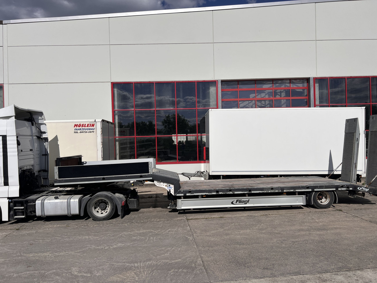 Müller Mitteltal T  1 Achs Satteltieflader - Semirremolque góndola rebajadas: foto 1 Müller Mitteltal T  1 Achs Satteltieflader - Semirremolque góndola rebajadas: foto 1