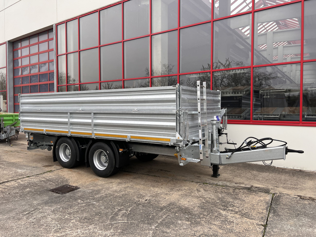 Möslein TTD 19 AB  19 t Tandem 3 Seiten Kipper TiefladerAufsatzbordwänden-- Neufahrzeug -- - Otra maquinaria: foto 4 Möslein TTD 19 AB  19 t Tandem 3 Seiten Kipper TiefladerAufsatzbordwänden-- Neufahrzeug -- - Otra maquinaria: foto 4