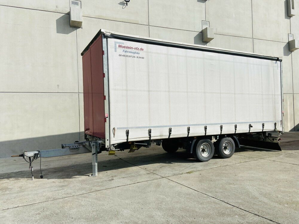 Tandem- Schiebeplanenanhänger zum Durchladen - Remolque con toldo: foto 5 Tandem- Schiebeplanenanhänger zum Durchladen - Remolque con toldo: foto 5