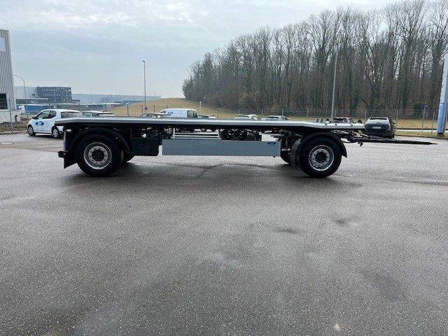 Außenroller 18 AR Außenroller 18 AR - Remolque multilift/ Portacontenedores de cadenas: foto 5 Außenroller 18 AR Außenroller 18 AR - Remolque multilift/ Portacontenedores de cadenas: foto 5