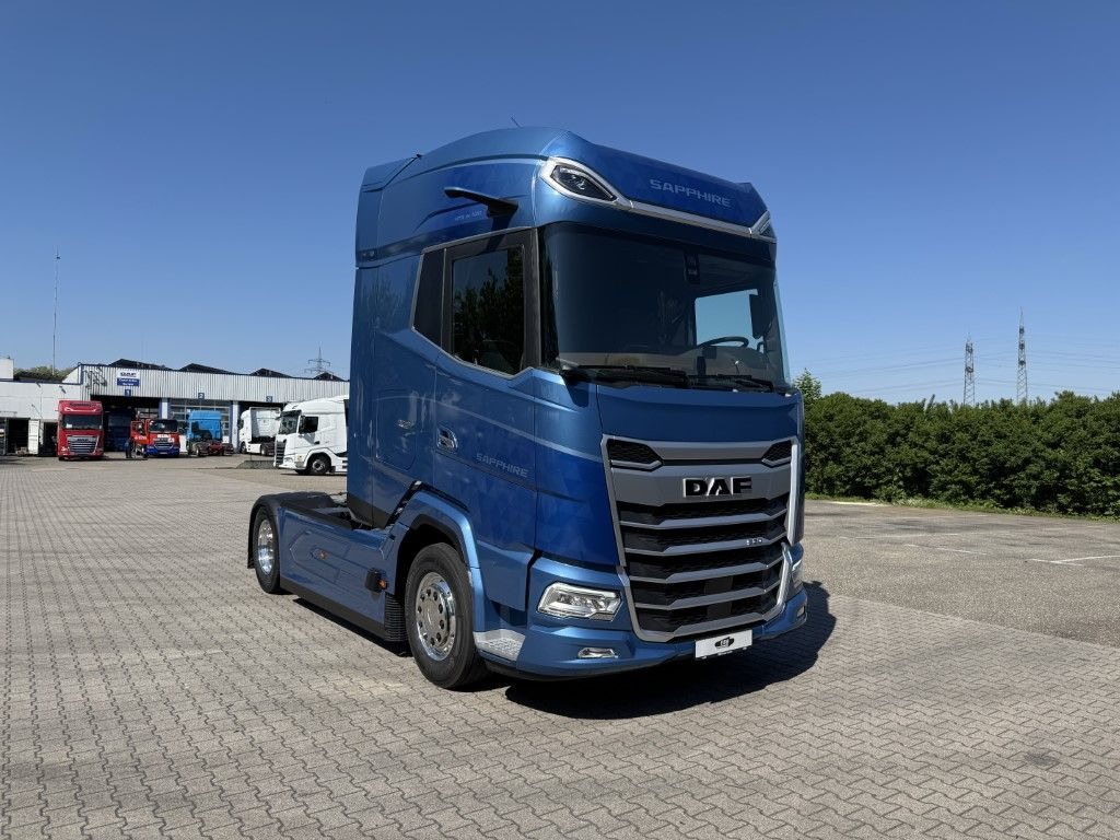 DAF FT XG  530 BLAU METALLIC Limited Edition - Cabeza tractora: foto 2 DAF FT XG  530 BLAU METALLIC Limited Edition - Cabeza tractora: foto 2