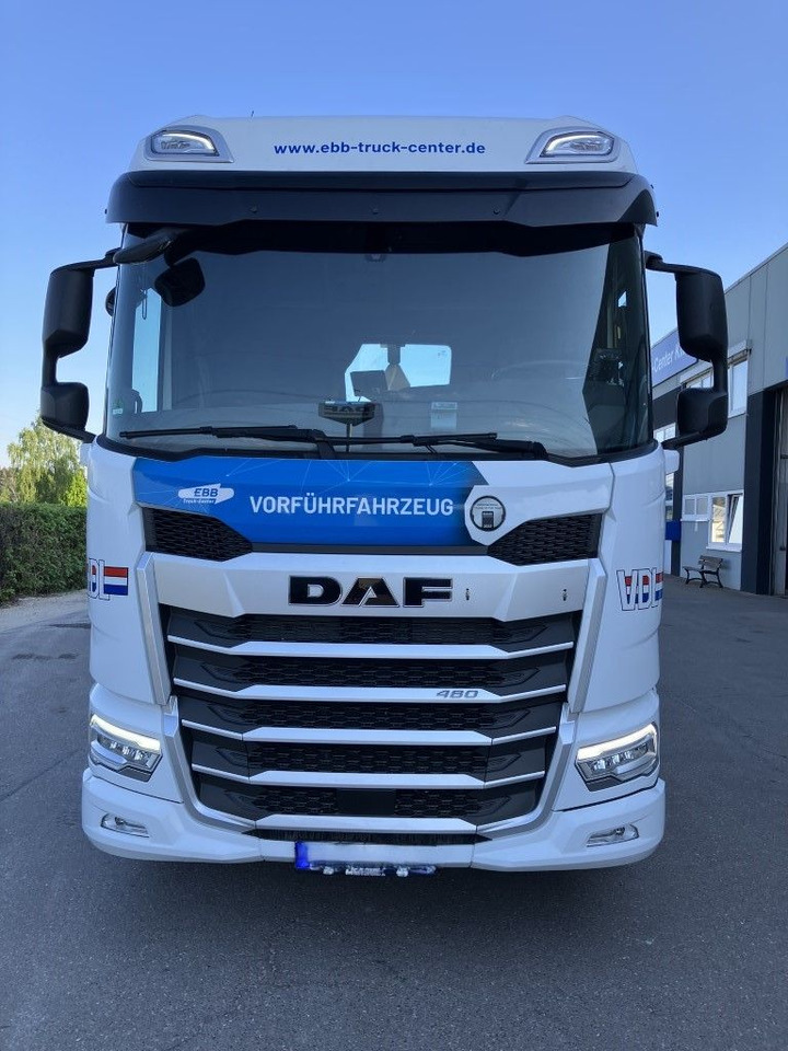 DAF FAN XF 480 mit VDL Abrollkipper DAF FAN XF 480 mit VDL Abrollkipper - Camión multibasculante: foto 2 DAF FAN XF 480 mit VDL Abrollkipper DAF FAN XF 480 mit VDL Abrollkipper - Camión multibasculante: foto 2