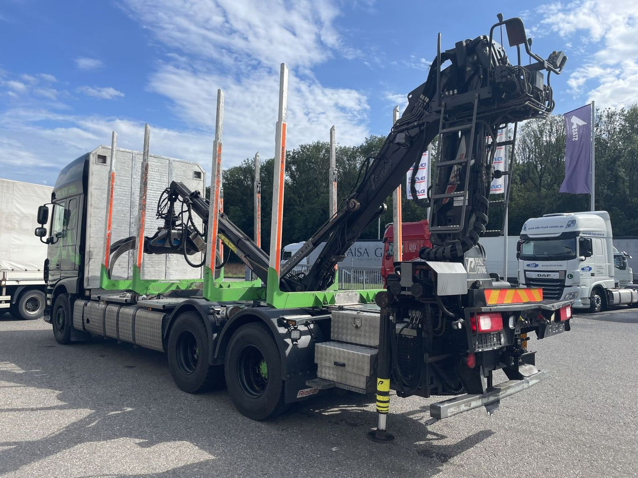 DAF FAT XF 530 SSC, Holztransport, Greifer mit Säge - Camión forestal, Camión grúa: foto 4 DAF FAT XF 530 SSC, Holztransport, Greifer mit Säge - Camión forestal, Camión grúa: foto 4