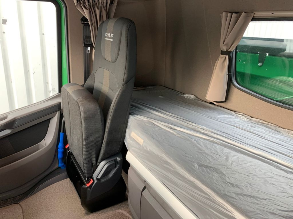 Camión volquete DAF FAT XFC 530 SL Meiller TRIGENIUS D 316 DAF FAT XFC 530 SL Meiller TRIGENIUS D 316: foto 18 Camión volquete DAF FAT XFC 530 SL Meiller TRIGENIUS D 316 DAF FAT XFC 530 SL Meiller TRIGENIUS D 316: foto 18