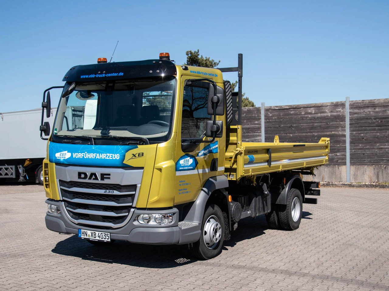 DAF XB 230 7,5t Meiller Kipper - Camión volquete: foto 1 DAF XB 230 7,5t Meiller Kipper - Camión volquete: foto 1