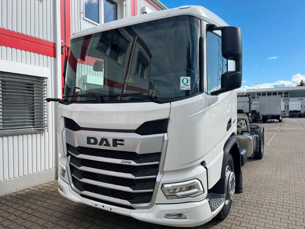 DAF XD 370 Fahrgestell - Camión chasis: foto 4 DAF XD 370 Fahrgestell - Camión chasis: foto 4