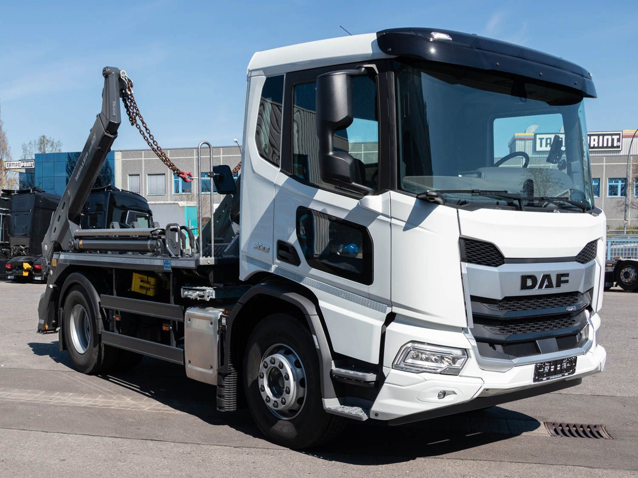 DAF XD 410 FA Meiller Absetzkipper DAF XD 410 FA Meiller Absetzkipper - Camión portacontenedor de cadenas: foto 3 DAF XD 410 FA Meiller Absetzkipper DAF XD 410 FA Meiller Absetzkipper - Camión portacontenedor de cadenas: foto 3