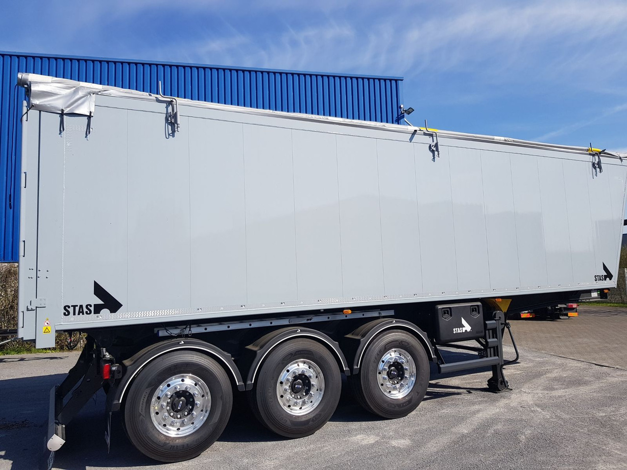 Stas agroSTAR 47,6 cbm Kippsattelauflieger Stas agroSTAR 47,6 cbm Kippsattelauflieger - Semirremolque volquete: foto 5 Stas agroSTAR 47,6 cbm Kippsattelauflieger Stas agroSTAR 47,6 cbm Kippsattelauflieger - Semirremolque volquete: foto 5