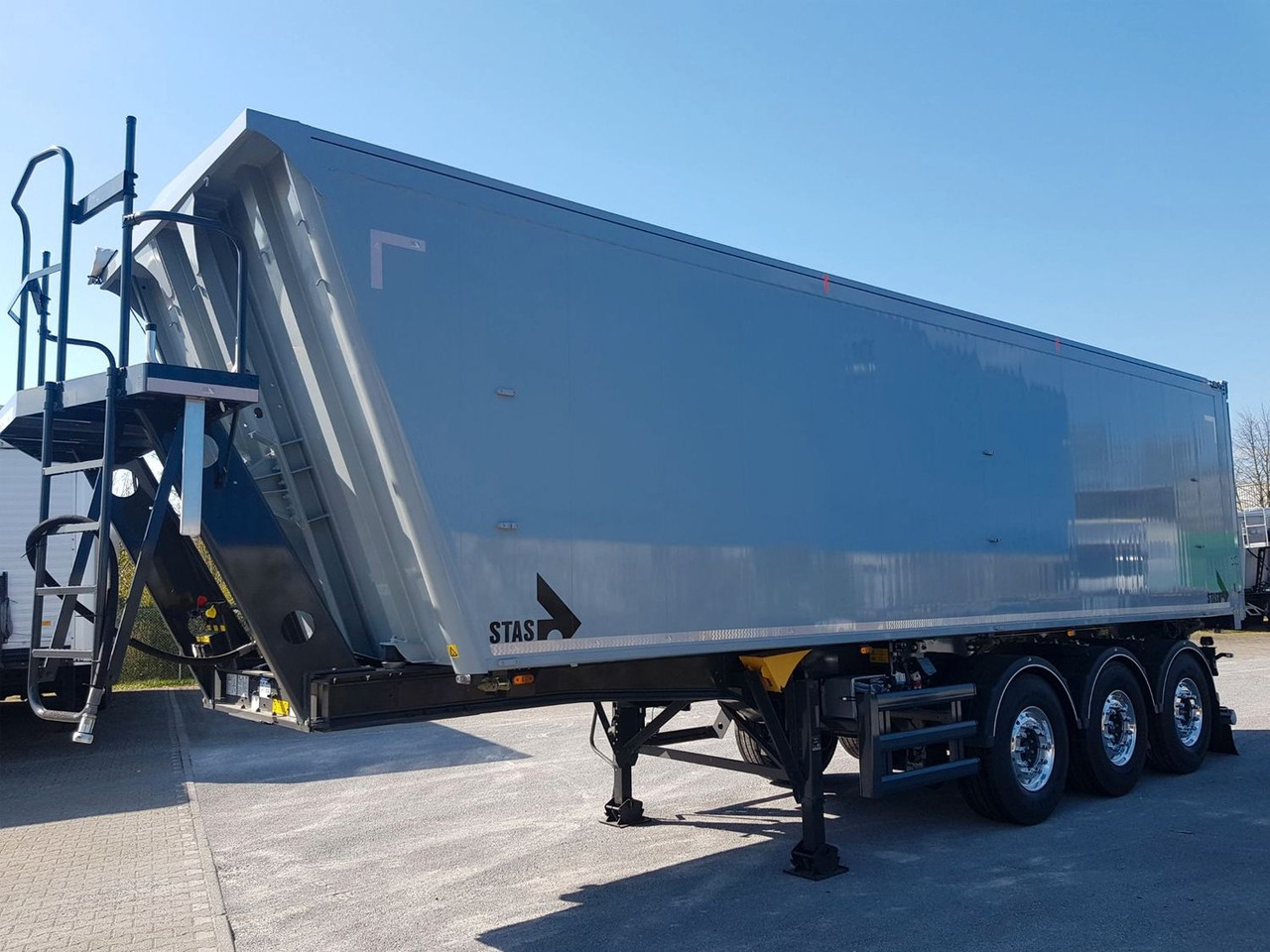 Stas agroSTAR 47,6 cbm Kippsattelauflieger Stas agroSTAR 47,6 cbm Kippsattelauflieger - Semirremolque volquete: foto 1 Stas agroSTAR 47,6 cbm Kippsattelauflieger Stas agroSTAR 47,6 cbm Kippsattelauflieger - Semirremolque volquete: foto 1