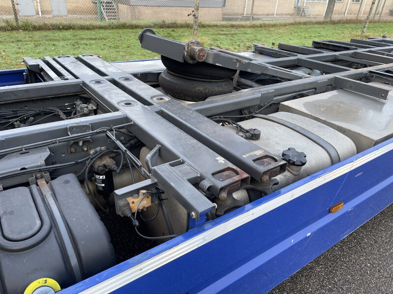 DAF CF 65 Verhuiswagen 20/25 foot ! origineel 220.000 km - Camión portacontenedore/ Intercambiable: foto 4 DAF CF 65 Verhuiswagen 20/25 foot ! origineel 220.000 km - Camión portacontenedore/ Intercambiable: foto 4