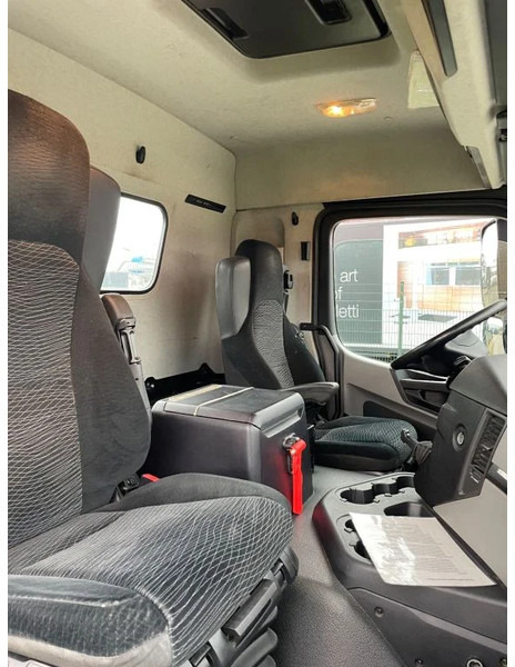 Foto del interior 1: Leasing de Mercedes-Benz Antos 1927 2016 renova wissellaadbak systeem Mercedes-Benz Antos 1927 2016 renova wissellaadbak systeem