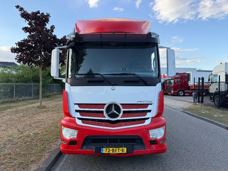 Mercedes-Benz Antos 2027 LL - Camión caja cerrada: foto 3 Mercedes-Benz Antos 2027 LL - Camión caja cerrada: foto 3
