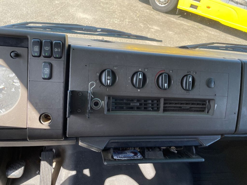 Camión portavehículos Mercedes-Benz Ecoliner 817 tijhof oprijwagen 1993: foto 12 Camión portavehículos Mercedes-Benz Ecoliner 817 tijhof oprijwagen 1993: foto 12