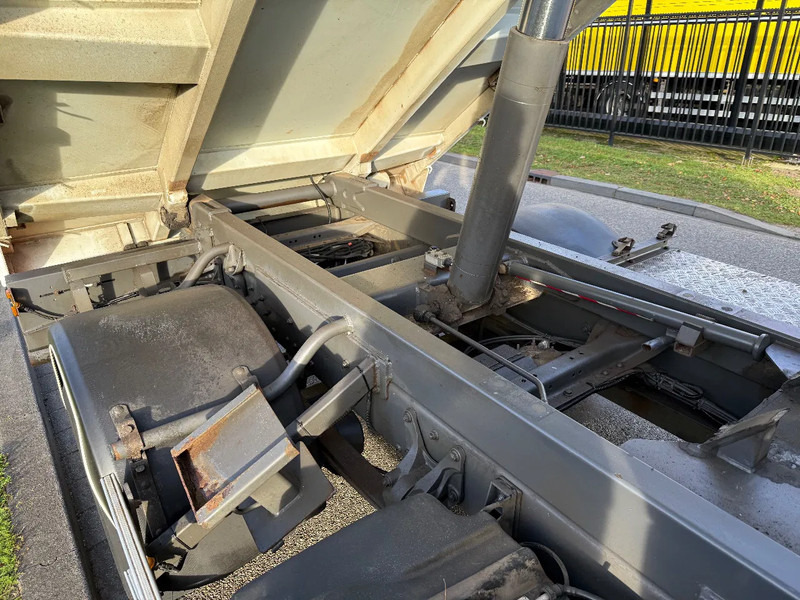 Camión volquete Renault Midlum 180 Doka crewcab 7 seats ex government: foto 19