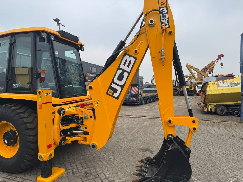 Retroexcavadora JCB 3 CX with hammer line ( UNUSED ): foto 11