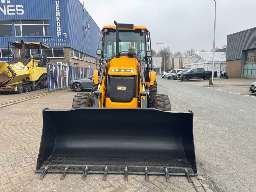 Retroexcavadora JCB 3 CX with hammer line ( UNUSED ): foto 7
