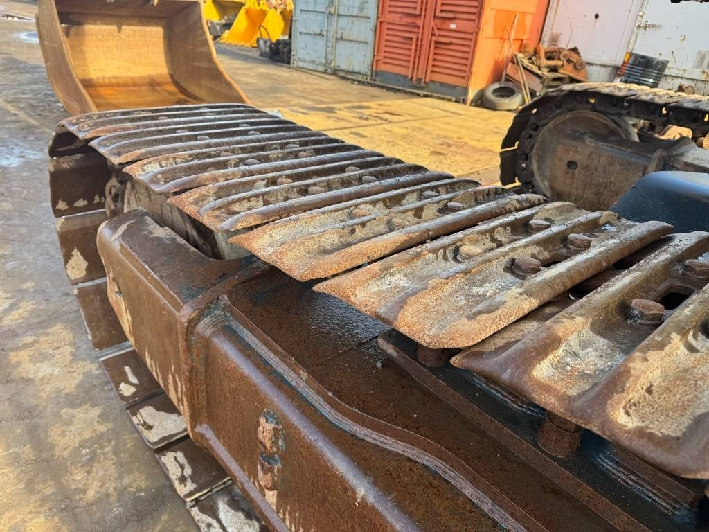 Excavadora de cadenas Komatsu PC 490 LC-10: foto 14