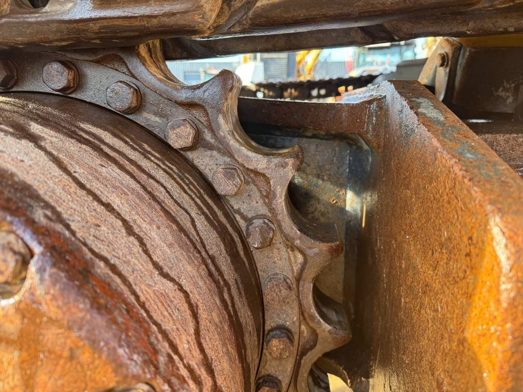 Excavadora de cadenas Komatsu PC 490 LC-10: foto 8