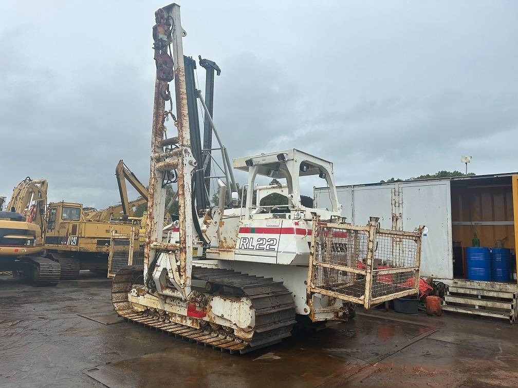 Liebherr RL 22 B - Colocador de tubos: foto 3 Liebherr RL 22 B - Colocador de tubos: foto 3