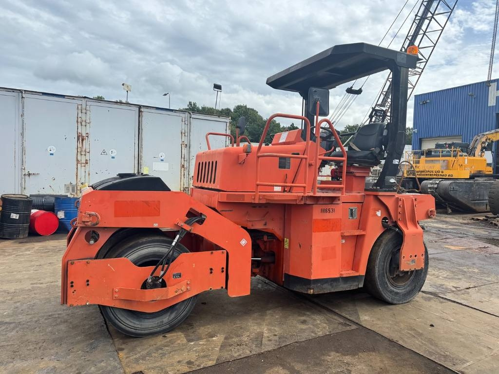 SAKAI GW 750-2 - Rodillo de neumáticos: foto 1 SAKAI GW 750-2 - Rodillo de neumáticos: foto 1