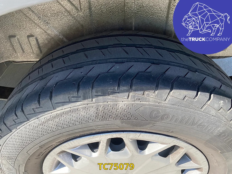 Ford Transit 2.2 TDCI L2 H2 AIRCO - Furgón: foto 5 Ford Transit 2.2 TDCI L2 H2 AIRCO - Furgón: foto 5