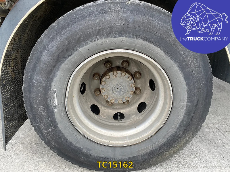 Iveco EuroCargo 160 E25 - Camión caja cerrada: foto 4 Iveco EuroCargo 160 E25 - Camión caja cerrada: foto 4