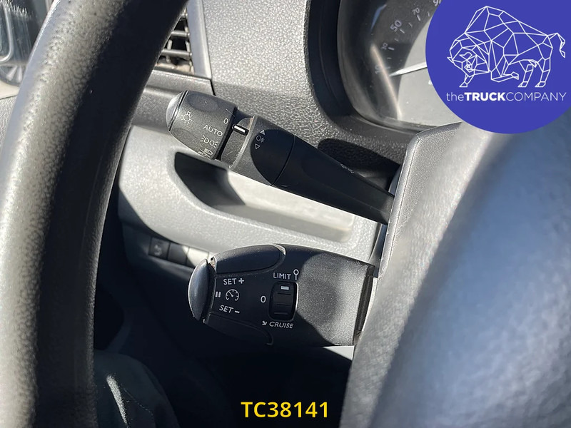 Furgoneta pequeña Peugeot Expert 2l 120cv: foto 18 Furgoneta pequeña Peugeot Expert 2l 120cv: foto 18