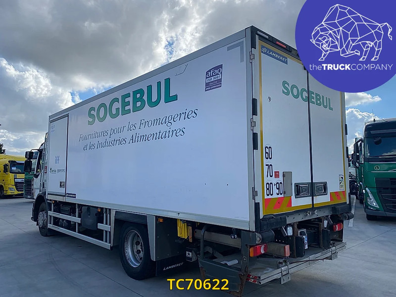 Renault D 320 - Camión caja cerrada: foto 2 Renault D 320 - Camión caja cerrada: foto 2