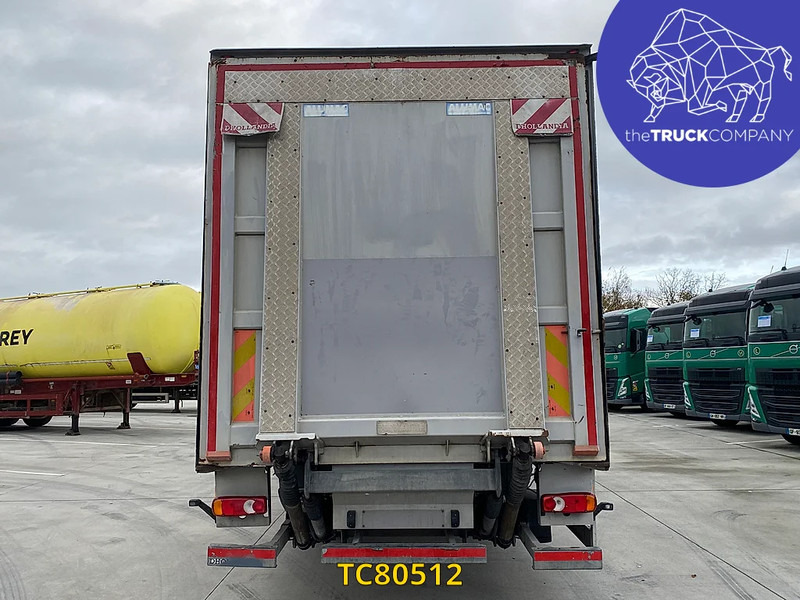 Renault Midlum 240 - Camión caja cerrada: foto 3 Renault Midlum 240 - Camión caja cerrada: foto 3