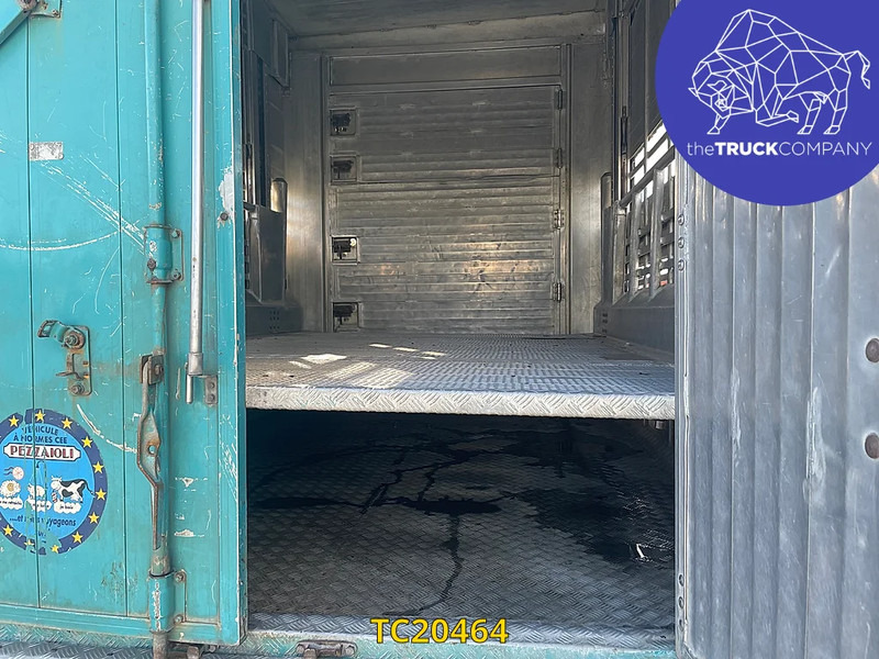 Volvo FH 480 - Camión transporte de ganado: foto 4 Volvo FH 480 - Camión transporte de ganado: foto 4