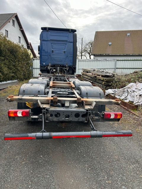 Mercedes-Benz 2548 - Camión portacontenedore/ Intercambiable: foto 4 Mercedes-Benz 2548 - Camión portacontenedore/ Intercambiable: foto 4