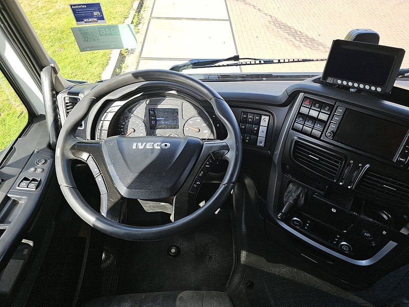 Cabeza tractora Iveco AS440S46 STRALIS LNG: foto 8 Cabeza tractora Iveco AS440S46 STRALIS LNG: foto 8