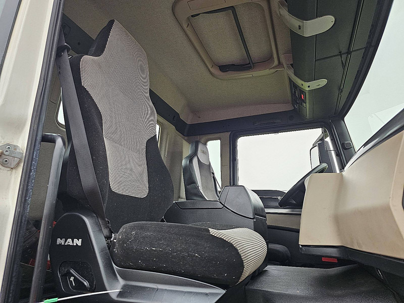 Cabeza tractora MAN 18.420 TGS SHORT CAB INT. PTO: foto 7
