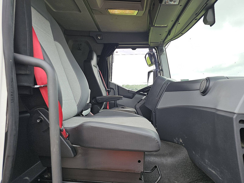 Cabeza tractora Renault T 460 FULL ADR ALCOA: foto 7