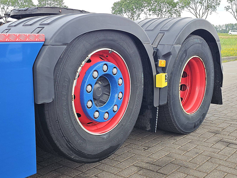 Cabeza tractora Volvo FH 460 XL 6X2 I-SAVE LED: foto 17 Cabeza tractora Volvo FH 460 XL 6X2 I-SAVE LED: foto 17