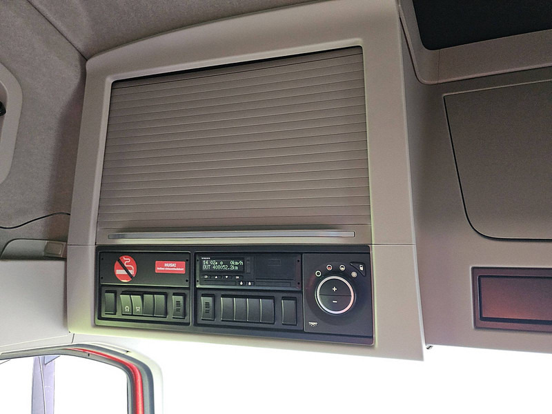 Cabeza tractora Volvo FH 460 XL 6X2 I-SAVE LED: foto 11 Cabeza tractora Volvo FH 460 XL 6X2 I-SAVE LED: foto 11