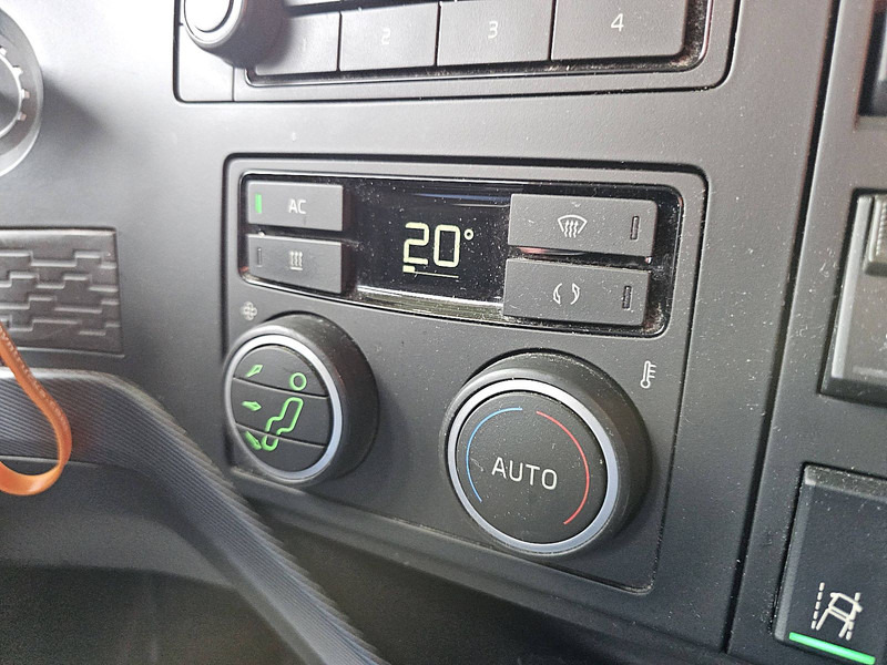 Cabeza tractora Volvo FH 460 XL 6X2 I-SAVE LED: foto 12 Cabeza tractora Volvo FH 460 XL 6X2 I-SAVE LED: foto 12