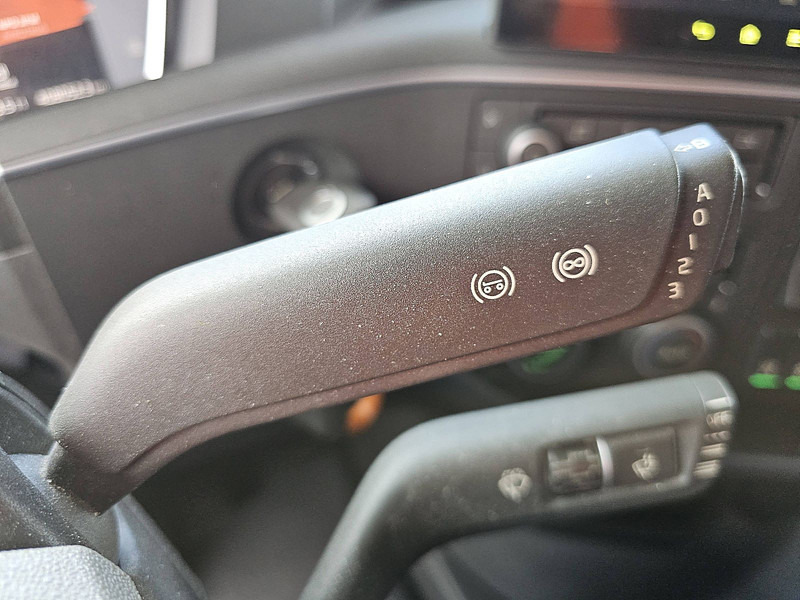 Cabeza tractora Volvo FH 460 XL 6X2 I-SAVE LED: foto 13 Cabeza tractora Volvo FH 460 XL 6X2 I-SAVE LED: foto 13