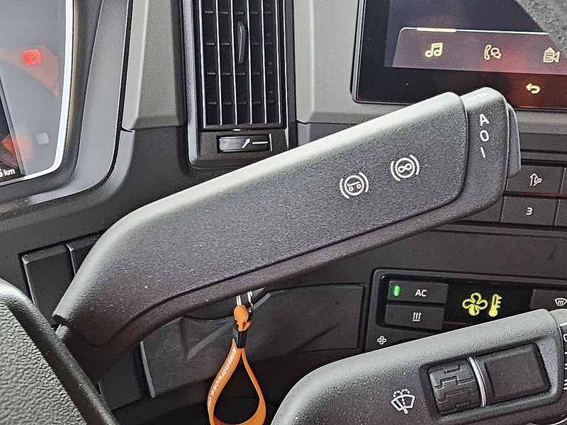 Leasing de Volvo FM 330 3000 KM LIKE NEW!! Volvo FM 330 3000 KM LIKE NEW!!: foto 11