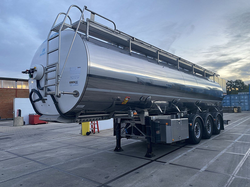 ETA SR3A FOODSTUFF MILK 4 COMP 29M3 - Semirremolque cisterna: foto 1 ETA SR3A FOODSTUFF MILK 4 COMP 29M3 - Semirremolque cisterna: foto 1
