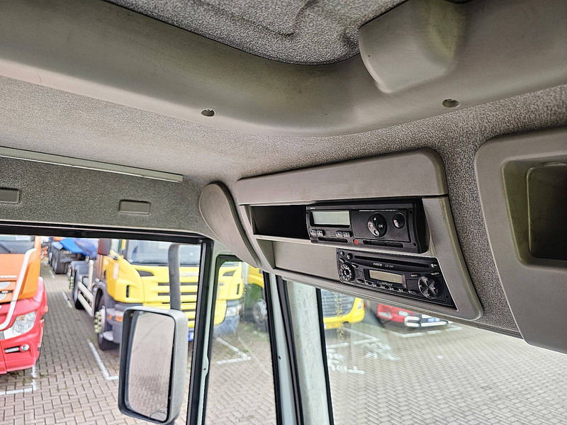 Camión lona Iveco 120E24 EUROCARGO: foto 12 Camión lona Iveco 120E24 EUROCARGO: foto 12