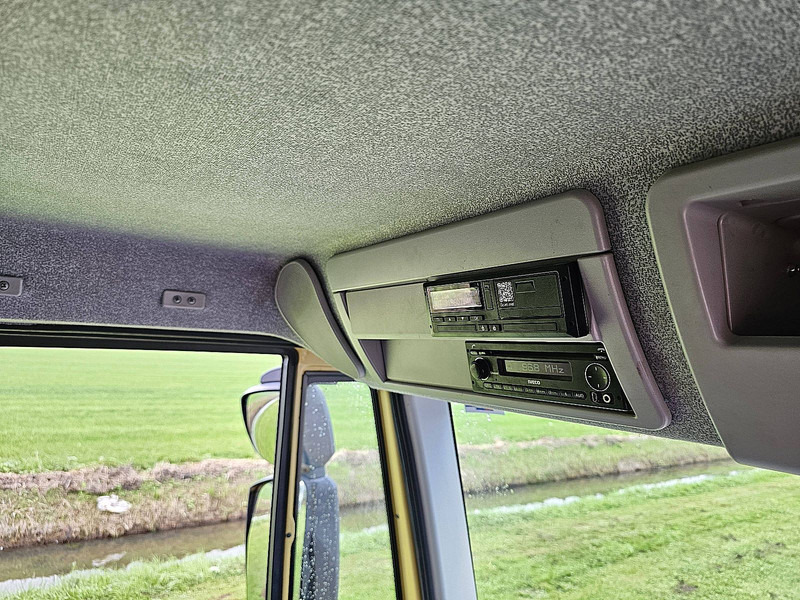 Camión caja cerrada Iveco 80E16 EUROCARGO MANUAL AIRCO: foto 10