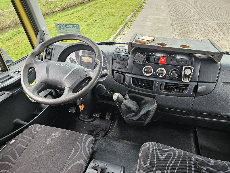 Camión caja cerrada Iveco 80E16 EUROCARGO MANUAL AIRCO: foto 8