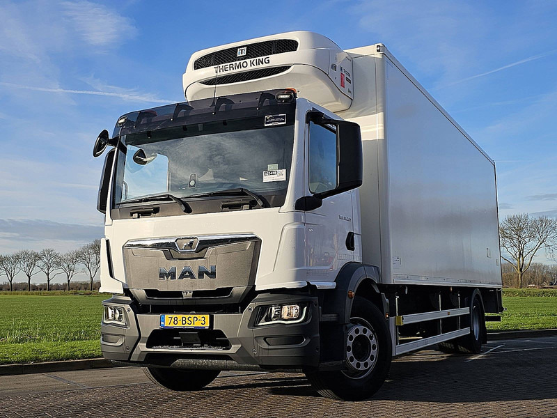 MAN 18.250 TGM BI-TEMP TAILLIFT - Camión frigorífico: foto 1 MAN 18.250 TGM BI-TEMP TAILLIFT - Camión frigorífico: foto 1